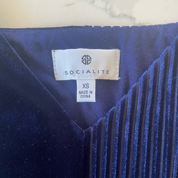 Velvet cami - Picture 3 of 3